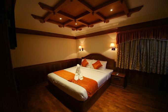 Hotel Doubloon Thiruvananthapuram Zewnętrze zdjęcie